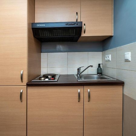 Ideally Located Apartment In Central Αθήνα Εξωτερικό φωτογραφία